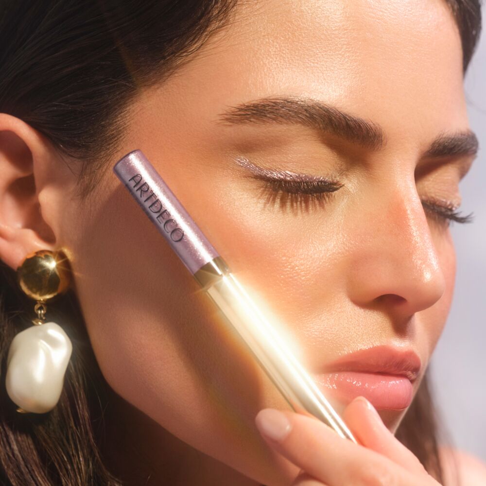 Bronze Glam Eye Liner