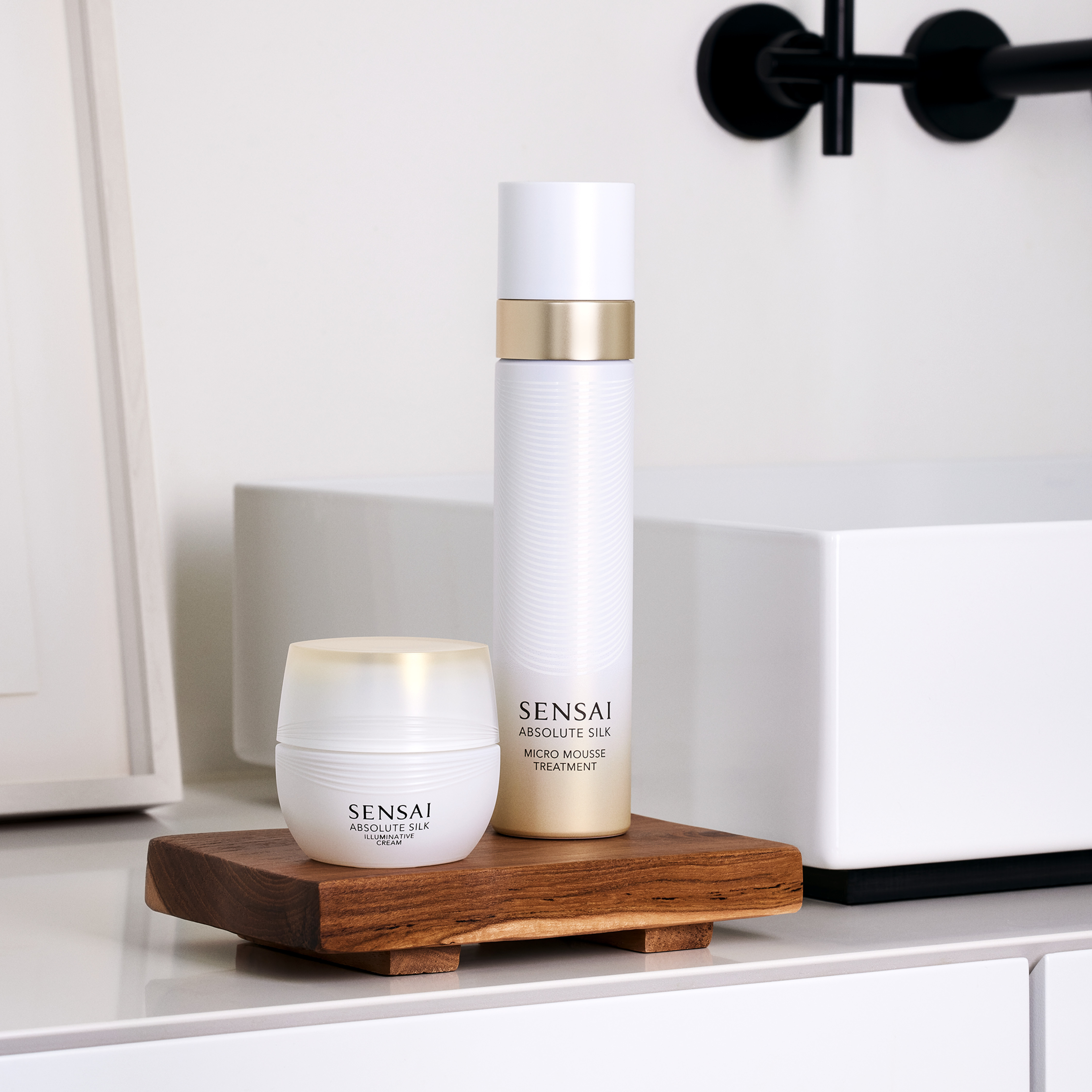 Absolute Silk Illuminating Cream